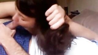 出租屋内舔硬了就非要坐上去