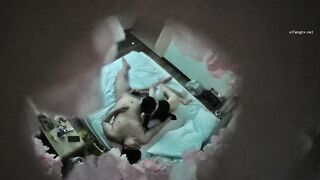 2020最新流出好白菜让猪霍霍身材纤细娇小美女没事就与胖男友开房打炮连续好几天除了吃休息剩下就是肉体交合超长4小时