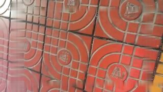 《足疗店小粉灯》不少粉丝刷礼物让村长去干按摩店里极品美少妇花了400多块钱拿下逼被舔到说不要的