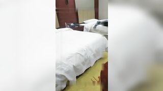 啪啪性福生活丰富多彩【老九夜生活】都市绿帽男的淫荡自白 约我超棒身材老婆调戏我朋友 站操连干两炮 高清源码录制