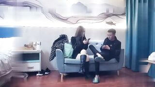 文轩探花深夜场约了个黑裙性长腿妹子啪啪，穿上情趣装口交拨开内裤上位骑坐猛操