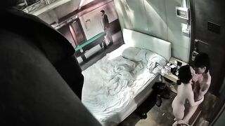 臻品360 ██主题酒店大屏幕电影房摄像头偷拍逼逼粉嫩的极品校花美女被男友舔菊花侧入