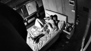 臻品360 ██主题酒店大屏幕电影房摄像头偷拍逼逼粉嫩的极品校花美女被男友舔菊花侧入