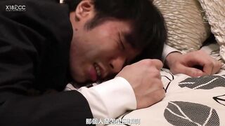 会社で溜まったストレスを発散するためピ