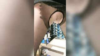 在KTV艹翻极品小浪货▌Avove ▌推开包厢门就看见一个撅着屁股的小骚货 清洁阿姨感叹现在的小情侣太会玩了