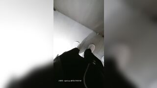 淫荡姐妹花【三线嫩模初出道】05.04 真实随机勾引附近的人性爱啪啪 和闺蜜应战屌丝男玩双飞 爽翻了 高清源码录制