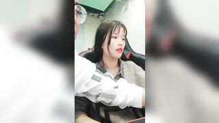 妖艳小骚货【瑶瑶KIYOMI】 超大胆 网吧包房勾搭屌丝男爆操学生妹 全裸无套抽插连干好几炮 高清源码录制 (2)