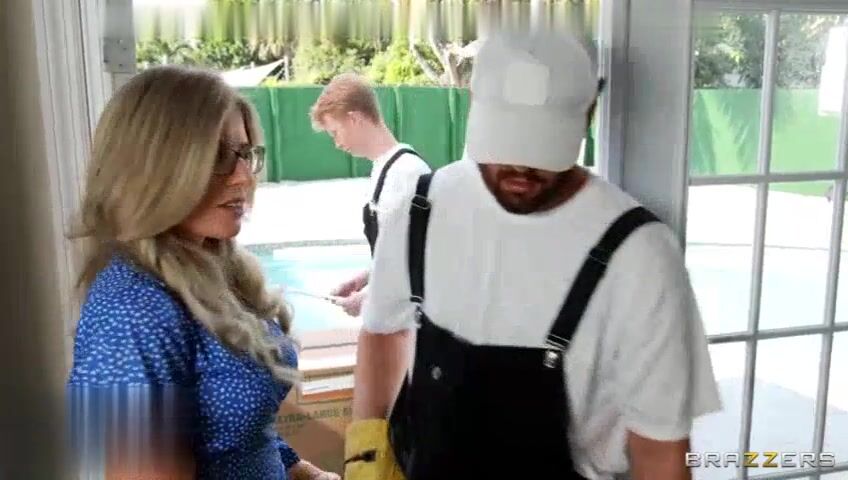 [MommyGotBoobs] Cory Chase - Moving Day MILF