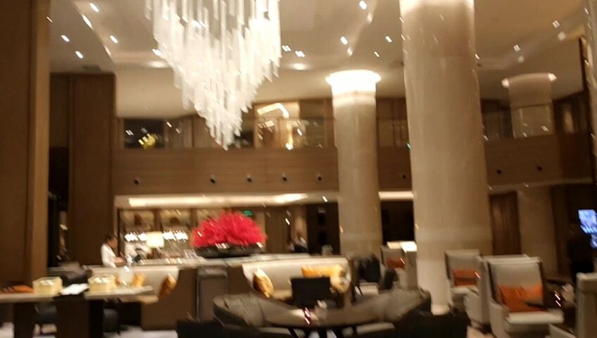 【极品推荐】极品身材推特女神『大小姐』震撼群P盛宴 雄战群芳 只把西湖比西子 非凡意境操逼就是爽 高清1080P原版 (2)