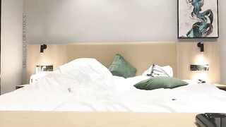 91约妹达人有男朋友黑色长裙妹子，搞得时候给你对象打电话，按着脱下肉丝要自己脱内裤，操的妹子爽翻天