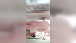 【探花老王】，良家小少妇今夜独守空房，深夜赴小区偷情，沙发床上浴室一直战斗不停，真实紧张刺激好精彩