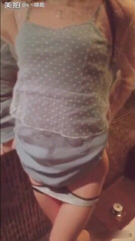 富二代KTV里的淫乱聚会现场和美女在洗手台上开操