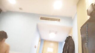 【麻花免费视频】大吊寻欢夜新晋探花老哥，约了个少妇乳推舔屌，侧入后入抽插猛操，搞完说屌大很喜欢