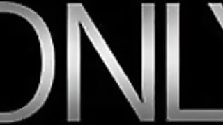 【麻花免费视频】Penelope Woods - Balls Deep in Penelope 052521