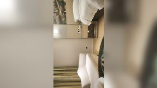 【麻花免费视频】【小马寻花】，几十万粉丝要求返场，极品抽搐妹，女神背着男友兼职，大长腿高颜值，高潮迭起撸管佳作