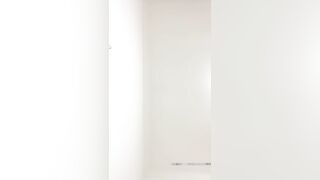 【麻花免费视频】【真实搭讪送她回家】颜值控专属，超清纯脸蛋儿超美的学生妹，家中与帅男友颠鸾倒凤，丰满亮眼的前大灯