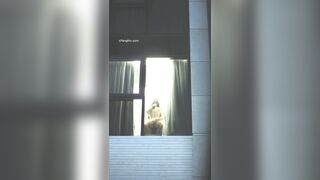 【麻花免费视频】【网曝门事件】❤繁华都市惊现窗边裸炮❤豪放情侣二楼落地窗前全裸震撼裸炮 极品女友抱起来操 太震撼 高清1080P原版