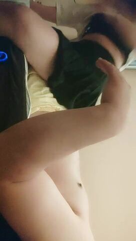 【麻花免费视频】小生寻花勾搭熟女技师啪啪，骑在身上掏出JB开操，按摩床上抬起双腿特写抽插，一下下撞击呻吟娇喘