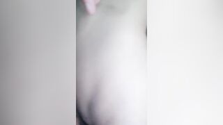 【麻花免费视频】小诗诗洗浴全裸湿身诱好白嫩的身材