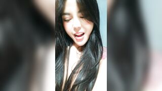 【麻花免费视频】少女玩弄呻吟淫穴抽插尖叫声音好甜