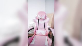 【麻花免费视频】水水很甜直播黑丝给狼友细看美穴