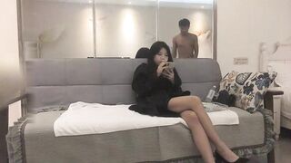 【麻花免费视频】一哥夜色探花约性感妹子调情扣逼站立后入