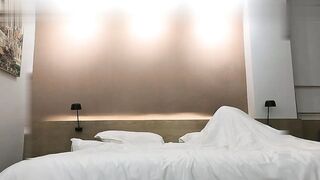 【麻花免费视频】约卷发苗条妹子口交骑乘后人大力猛操02