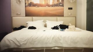 【麻花免费视频】大屌探花酒店约操极品纹身美乳大奶狂舔01