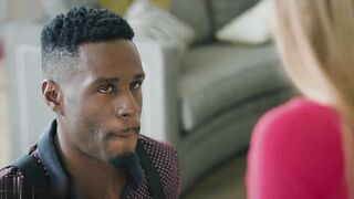 【麻花免费视频】白富美也爱和大黑屌杂交性爱抽插高潮不断