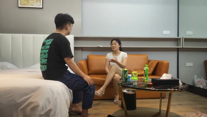 【麻花免费视频】胖子传媒工作室婚纱女返场翘臀美乳爆操高潮