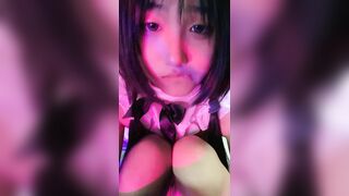 【麻花传媒视频】双马尾呆萌小萝莉跳蛋玻璃棒双管齐下猛捅嫩穴