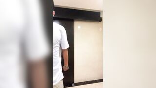 【麻花传媒视频】大神信义赵又廷约健身房教练公寓大堂开炮