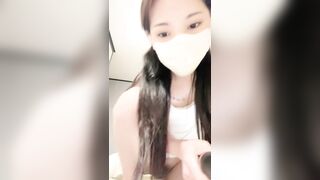 【麻花传媒视频】女神大黑牛自慰超刺激整个头部塞入高潮喷水
