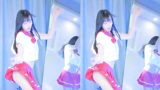 【麻花传媒视频】《顶流网红泄密》千元定制【咬一口兔娘】裸舞极乐净土