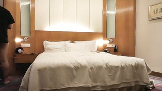 【麻花传媒视频】小宝寻花舌吻互摸调情迫不及待解开裤子侧入抽出