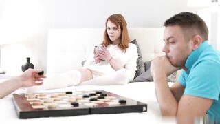 【麻花传媒视频】性爱派对-玛丽·索拉里斯-辣嘴屁股玩弄深插