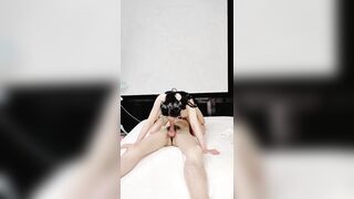 【麻花传媒视频】长发少女坐插鸡巴来回上下玩弄呻吟不断高潮