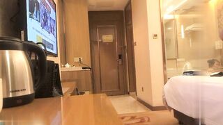 【麻花免费视频】约了个高颜值极品性感包臀裙妹子开档黑丝口交