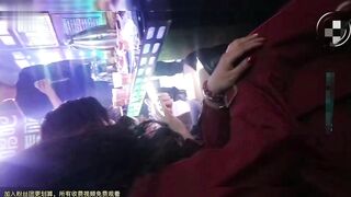 【麻花免费视频】真实姐弟乱伦_在教室抱住我极品姐姐强上有了第一次还想在楼道里操姐姐