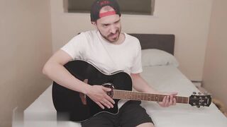 【麻花免费视频】夜晚男友闯入她最喜欢的淫穴来操他内射