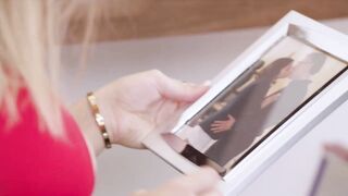 【麻花免费视频】小三在家给她的大爹惊喜