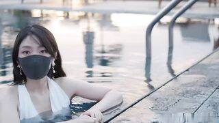 【麻花免费视频】“夏日回忆 ”性感泳装无套爆操姐姐的白虎嫩穴