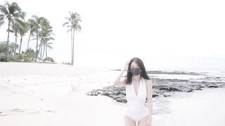 【麻花免费视频】“夏日回忆 ”性感泳装无套爆操姐姐的白虎嫩穴