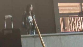 【麻花免费视频】抖音热点 山东潍坊科技学院军训跳舞露奶全集