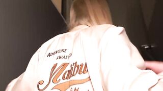 【麻花免费视频】性感金发旋转女郎 让她的阴部充满精液的感觉