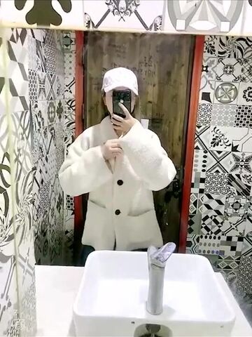 【麻花免费视频】推特网红叛逆小姐姐未婚先孕甘心成为金主小母狗