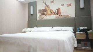 【麻花免费视频】外围女神甜美苗条又听话强烈要求加润滑油