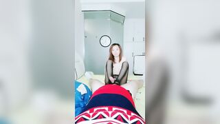 【麻花免费视频】玫瑰丝袜人妻大肥臀坐插淫穴上下运动