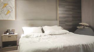 【麻花免费视频】找寻母爱的感觉暴插白臀浪叫不止荡妇满足