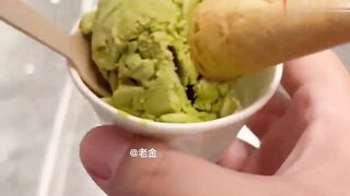 【麻花免费视频】极品反差妹妹和哥哥楼道颜射，白虎逼被哥哥操到高潮还不让喷水